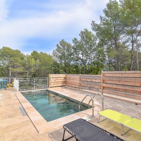 Charmante Maison Climatisee Avec Piscine Драгинян Екстериор снимка