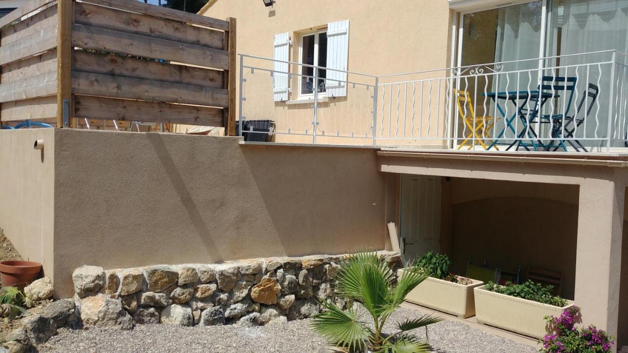 Charmante Maison Climatisee Avec Piscine Драгинян Екстериор снимка